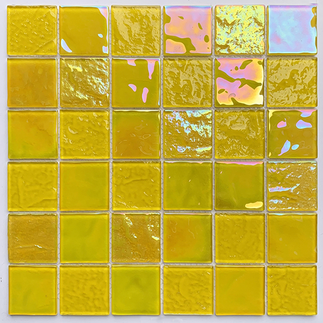 Azulejos de mosaicos iridiscentes de vidrio amarillo colorido para cocina